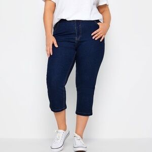 EVANS Women's Denim Love Dark Wash Cropped Jeans Size 16, New with Tags!